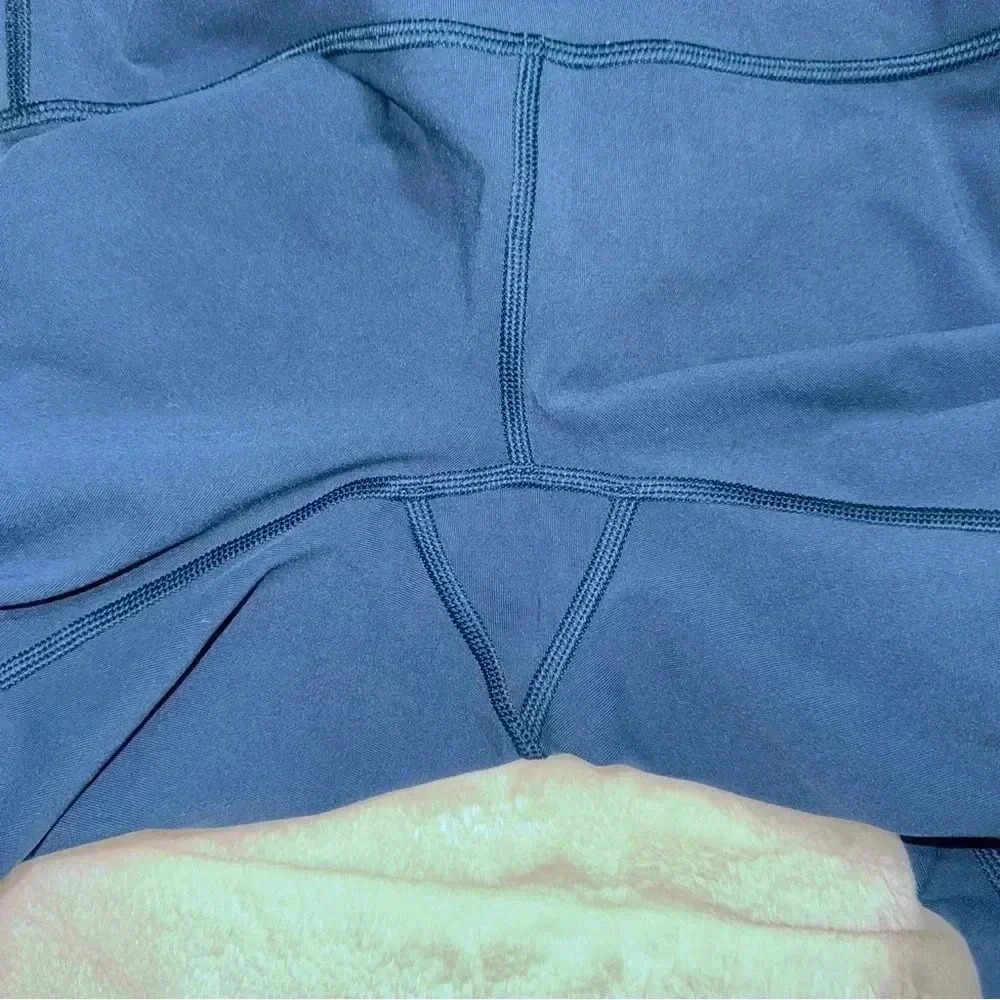 Lululemon Wunder Unders - Picture 8 of 8